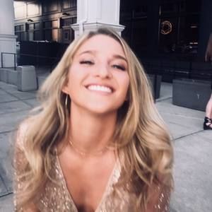 Meet your Posher, Delaney